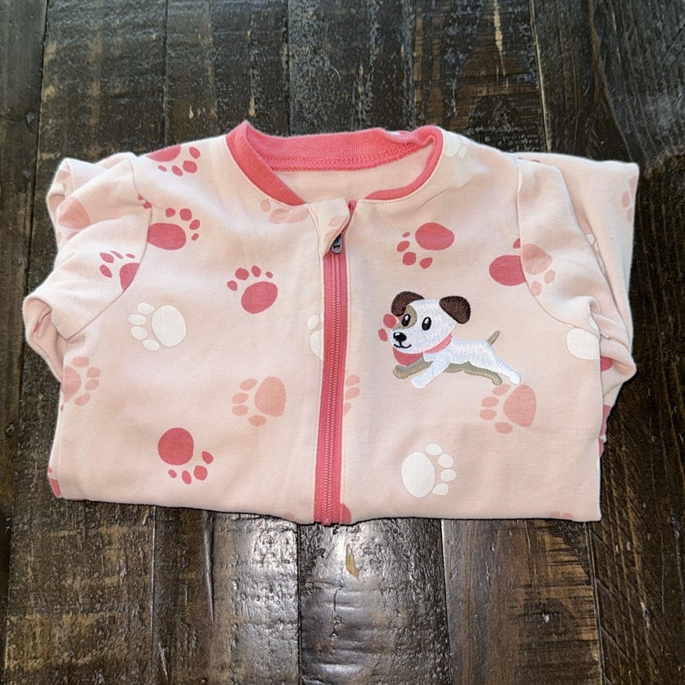 🍄6M Tuffy puppy Pink Footprint Kids One Piece pajamas, EUC zip up